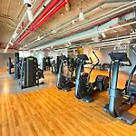 Downtown - Burj Khalifa Facing - 2 Bed Luxe Apartment