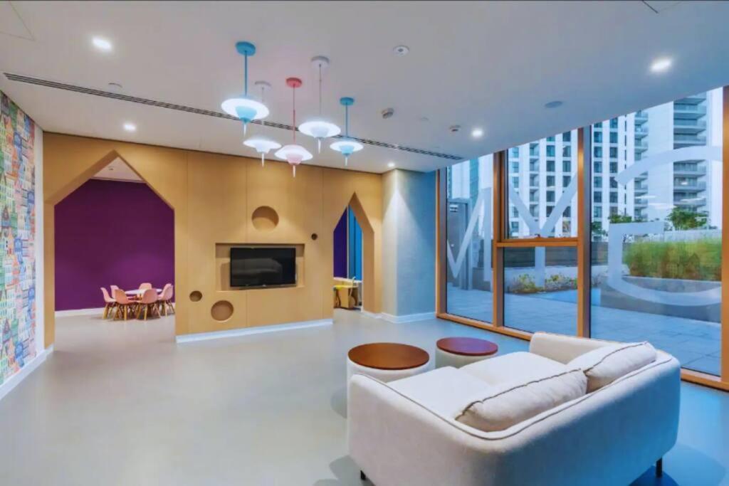 Downtown - Burj Khalifa Facing - 2 Bed Luxe *