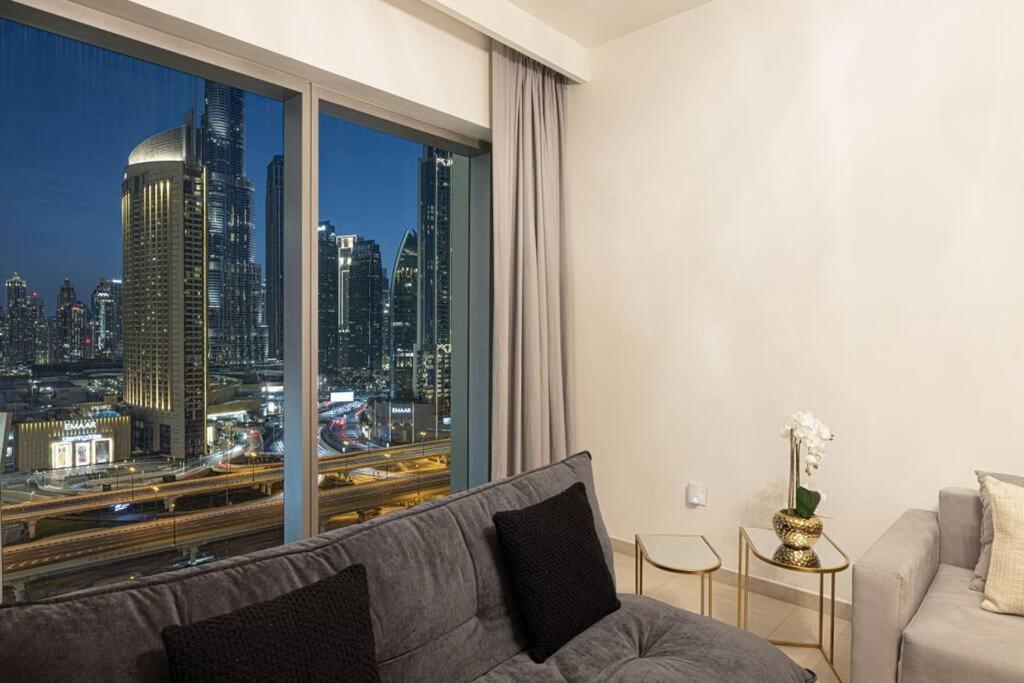 Downtown - Burj Khalifa Facing - 2 Bed Luxe